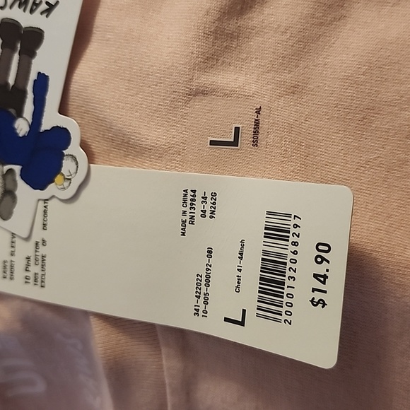 Kaws + Uniqlo Companion Pink Tshirt - Picture 7 of 7
